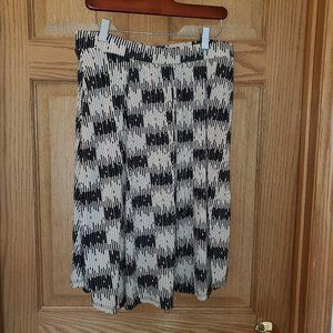 LuLaRoe Black and White Madison Skirt Size L